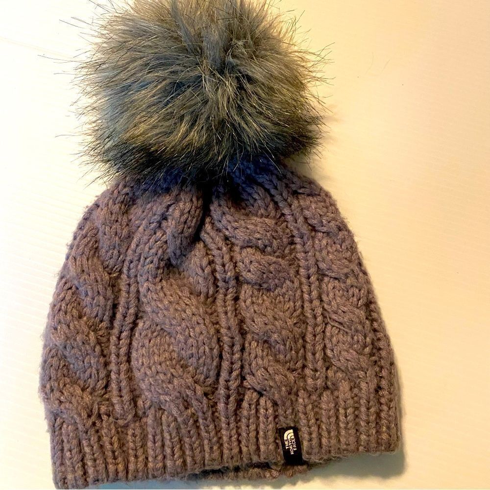 The North Face Cable Knit Hat Purple Gray Youth Juniors Oh Mega Puff Fur Ball S